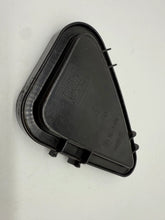 Oryginalna zaślepka reflektora lewa Seat Ibiza III (6L) 304451115